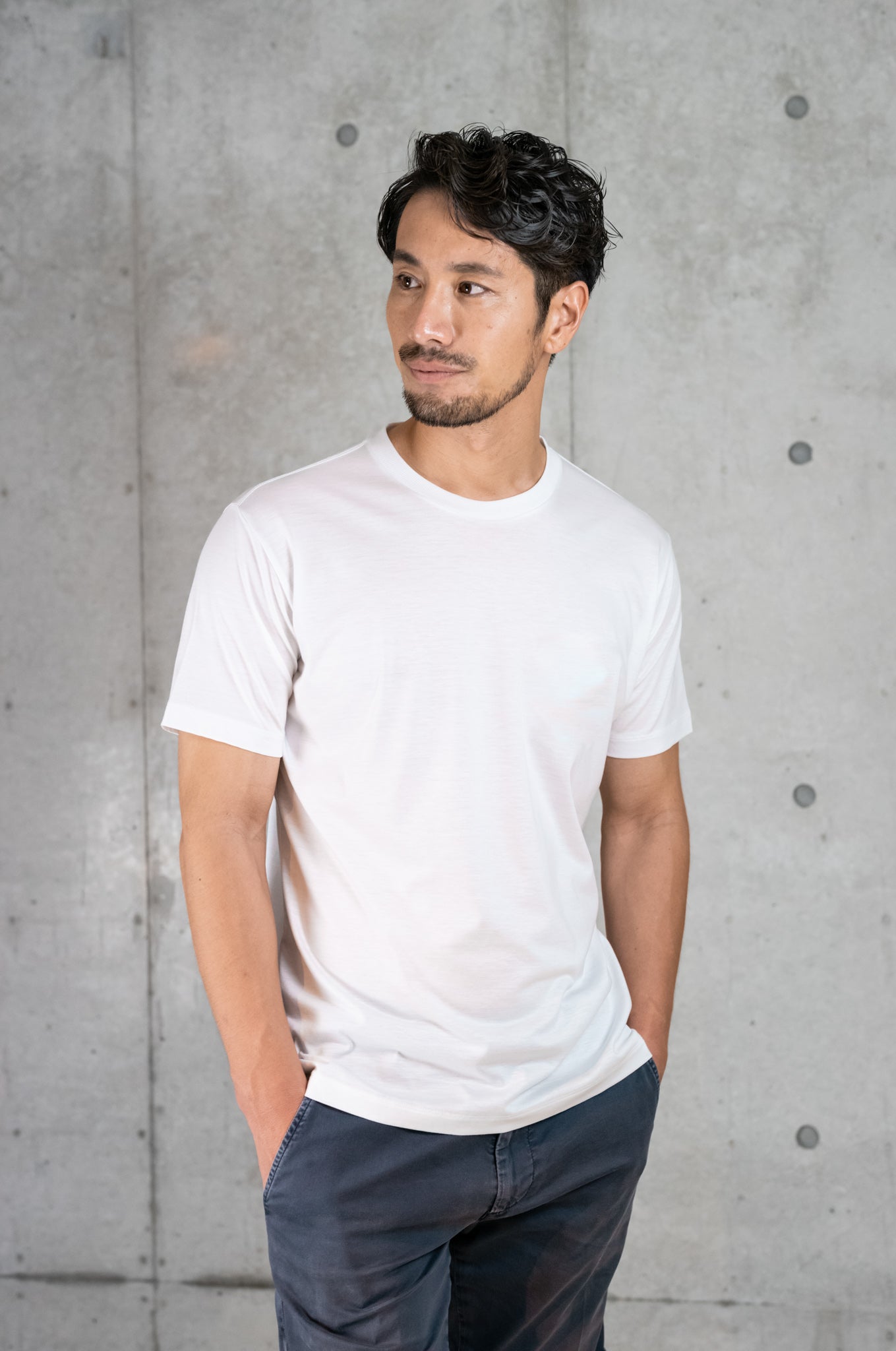 リヨセル スリムフィット クラウドTシャツ(White)